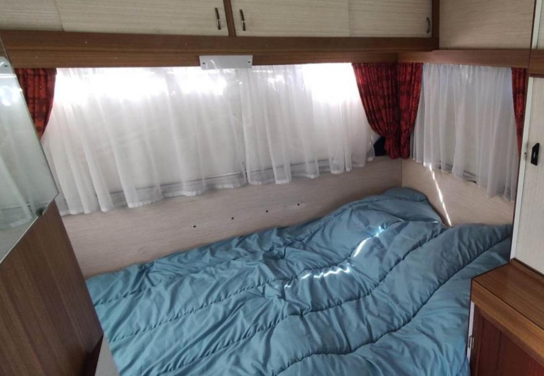 Camping Le Val Aux Fees - Broceliande Concoret 外观 照片