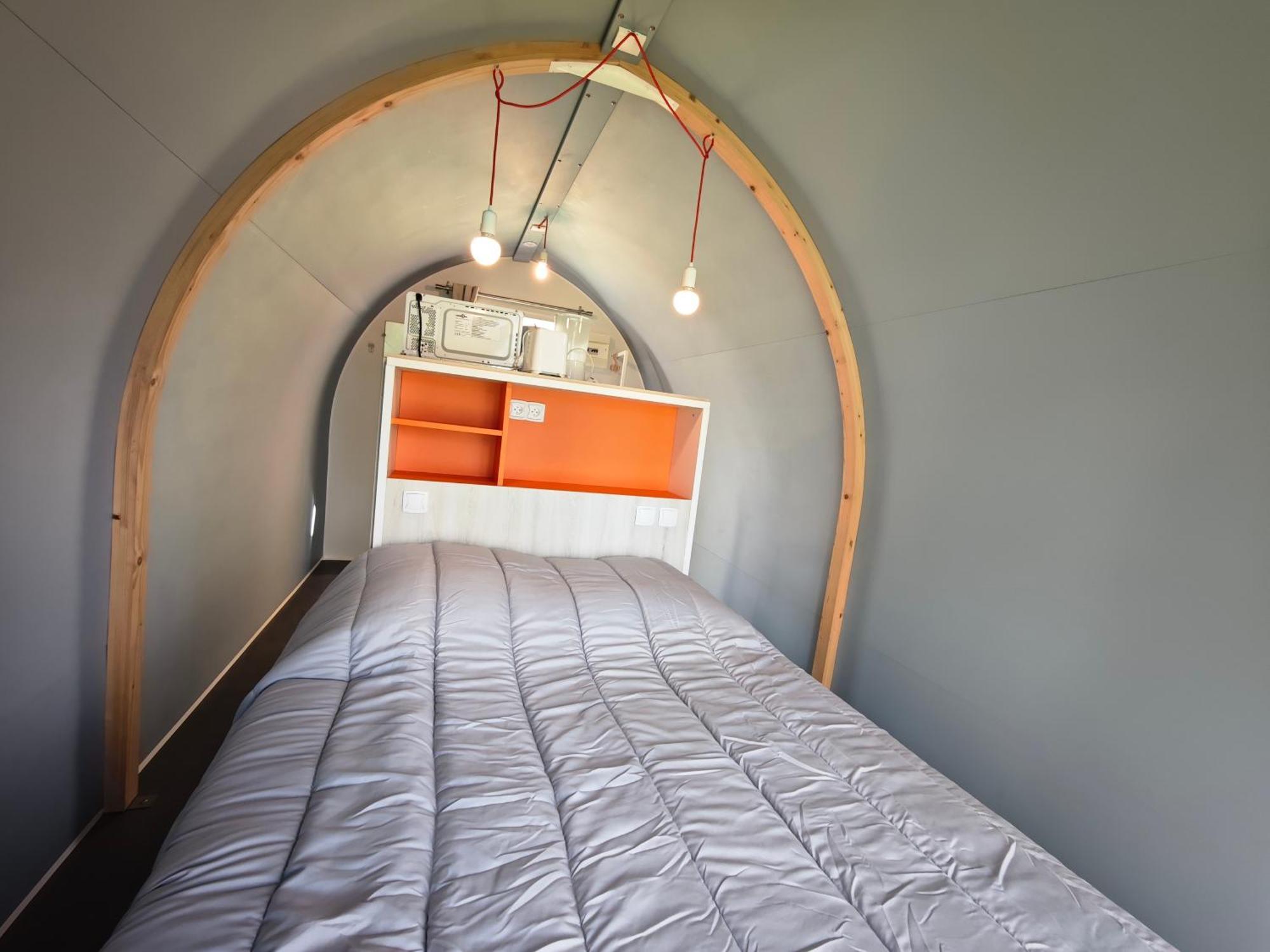 Camping Le Val Aux Fees - Broceliande Concoret 外观 照片