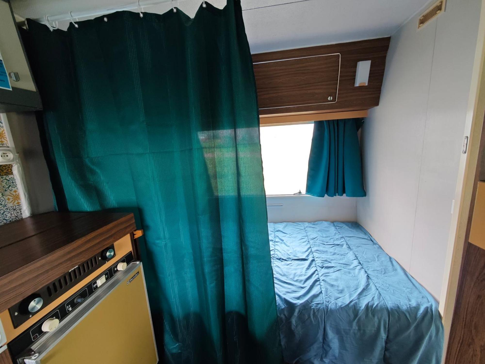 Camping Le Val Aux Fees - Broceliande Concoret 外观 照片