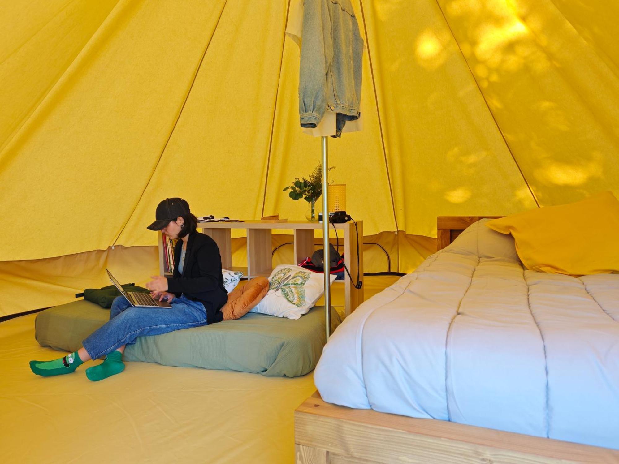 Camping Le Val Aux Fees - Broceliande Concoret 客房 照片