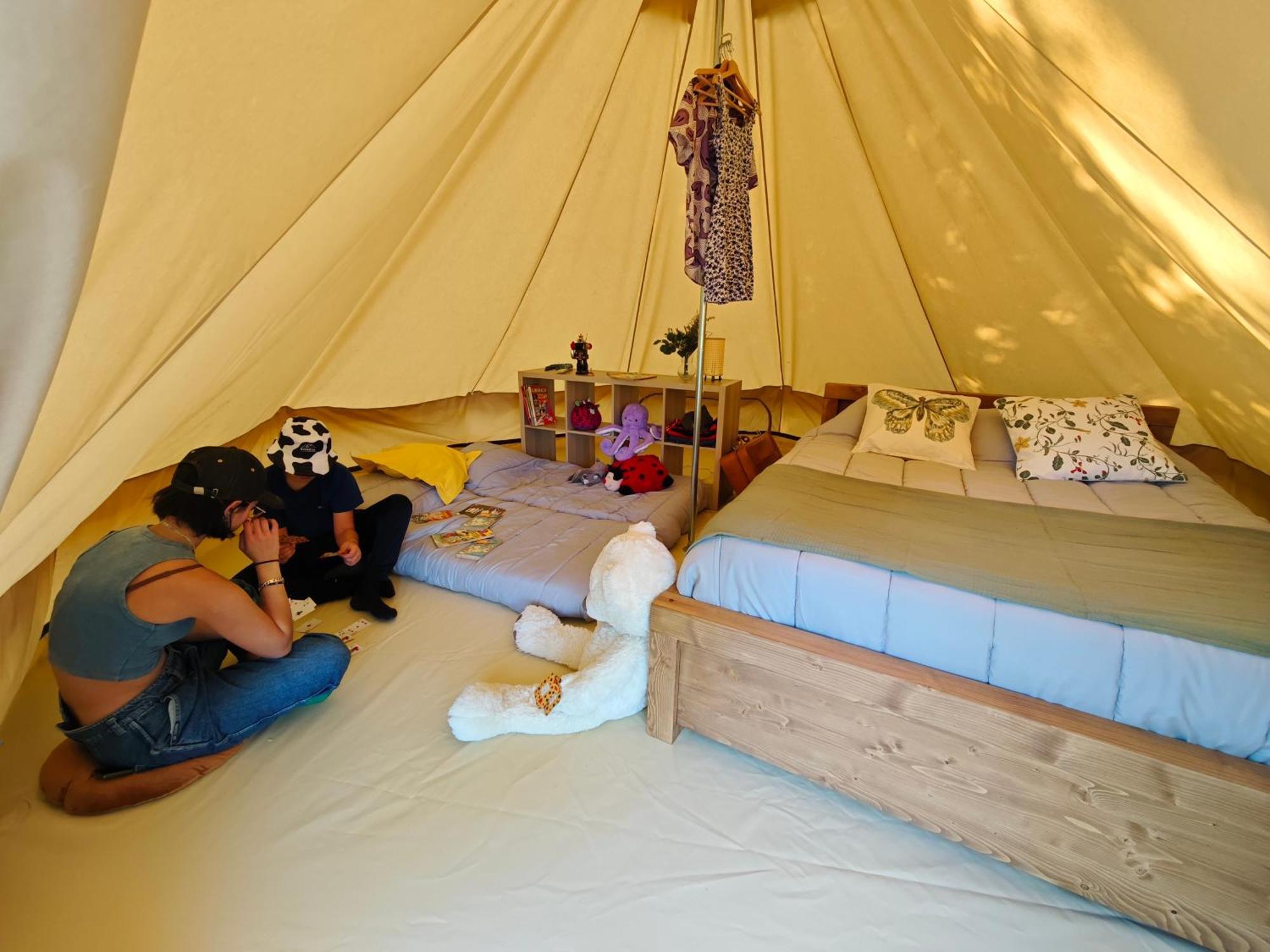 Camping Le Val Aux Fees - Broceliande Concoret 客房 照片